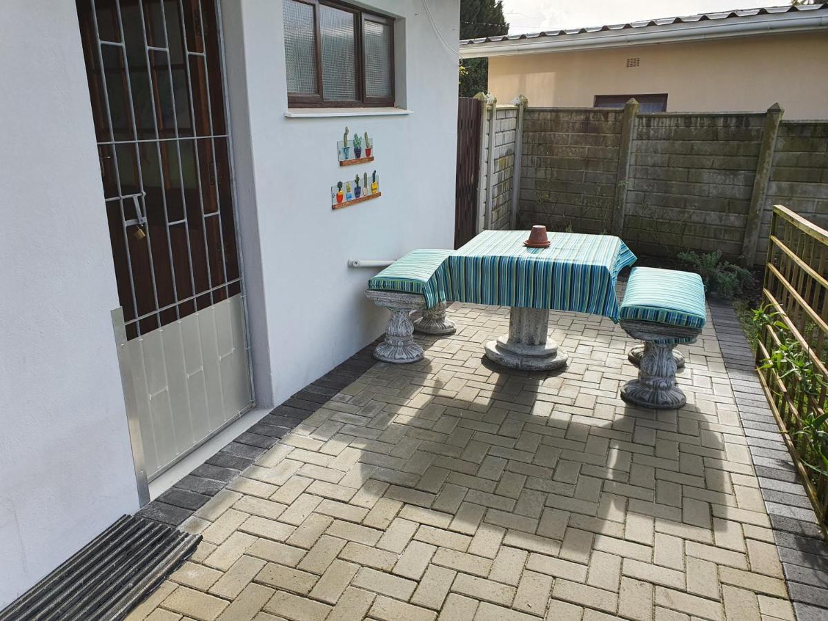 Glasstree B&B Bredasdorp Esterno foto
